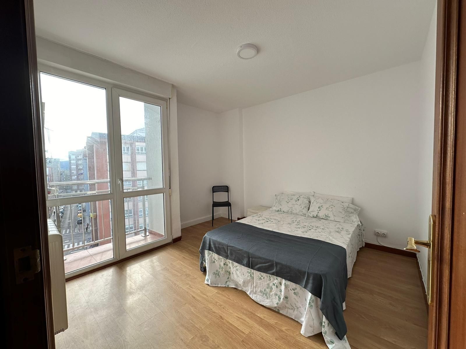 Flat for sale in Numancia - San Fernando