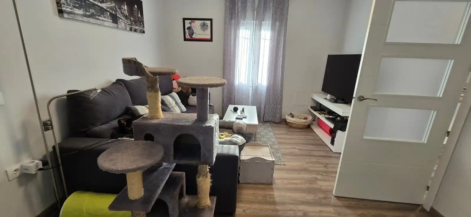 Sala d'estar de Casa o xalet en venda en Puertollano amb Aire condicionat i Terrassa