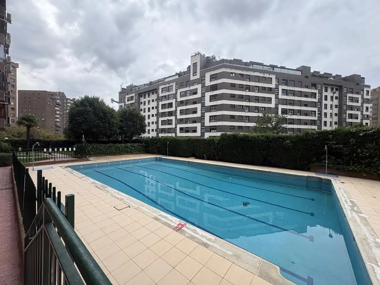 Swimming pool of Flat for rent in Retiro