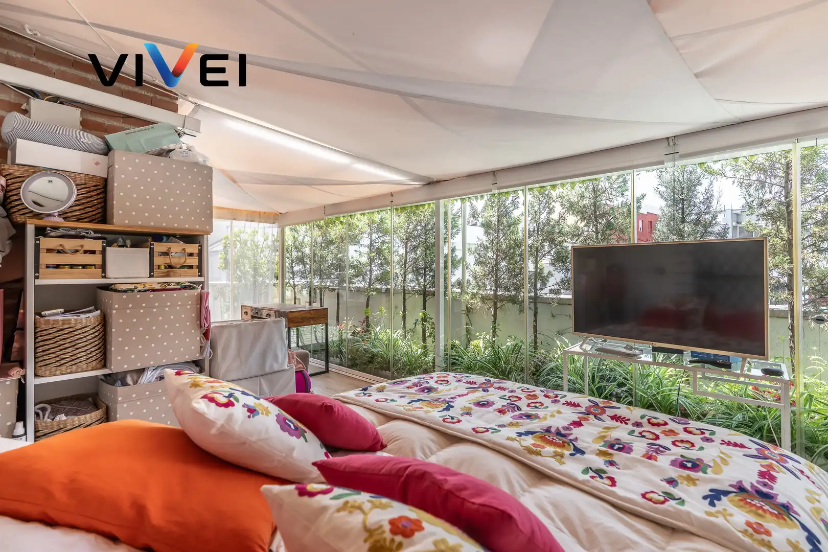 Schlafzimmer von Dachboden zum Verkauf in Madrid mit Klimaanlage, Heizung und Terrasse