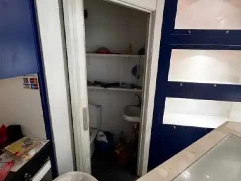 Bany de Local en venda en Bilbao  amb Aire condicionat