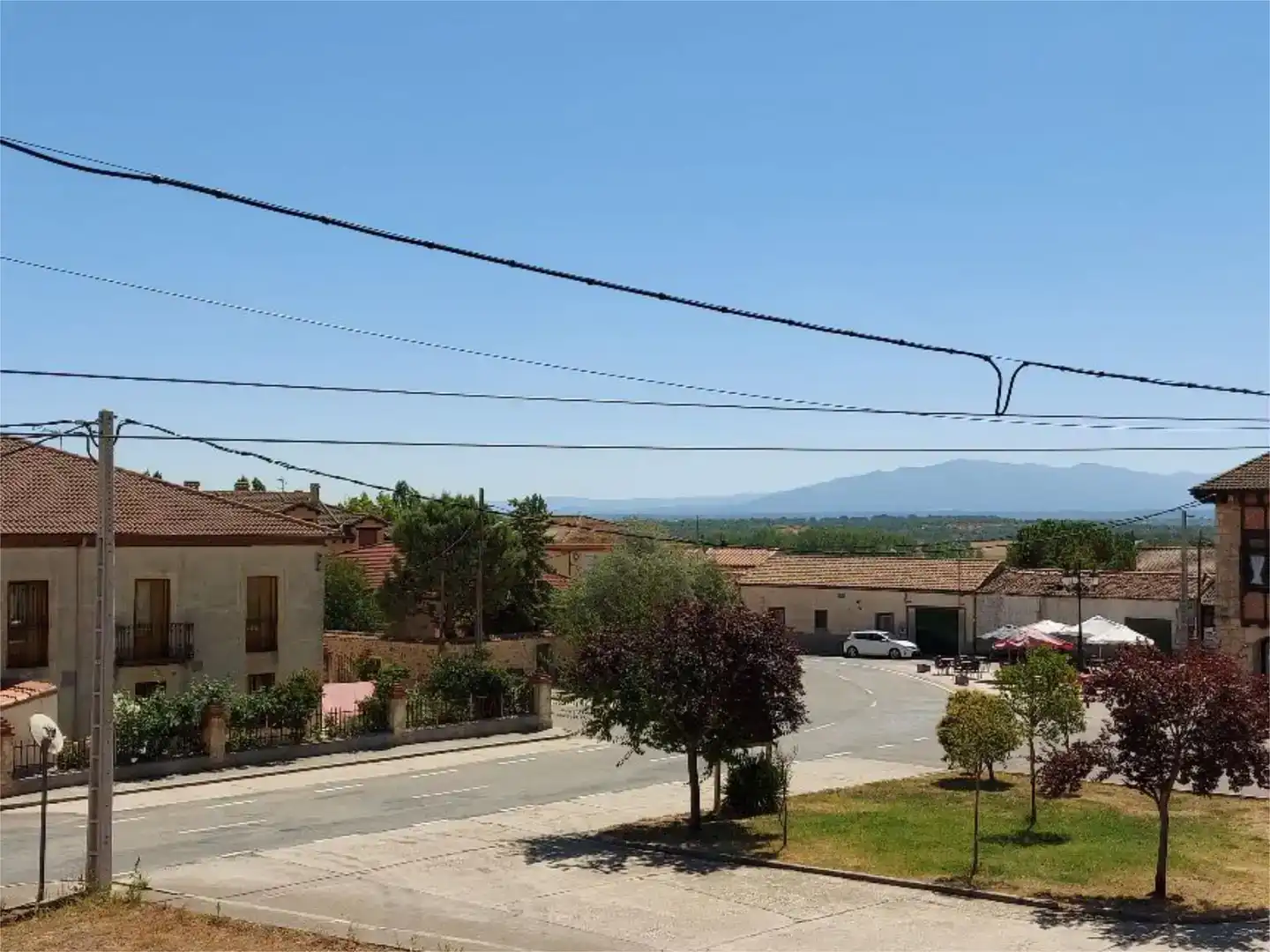 Vista exterior de Casa adosada en venda en Grajera amb Balcó