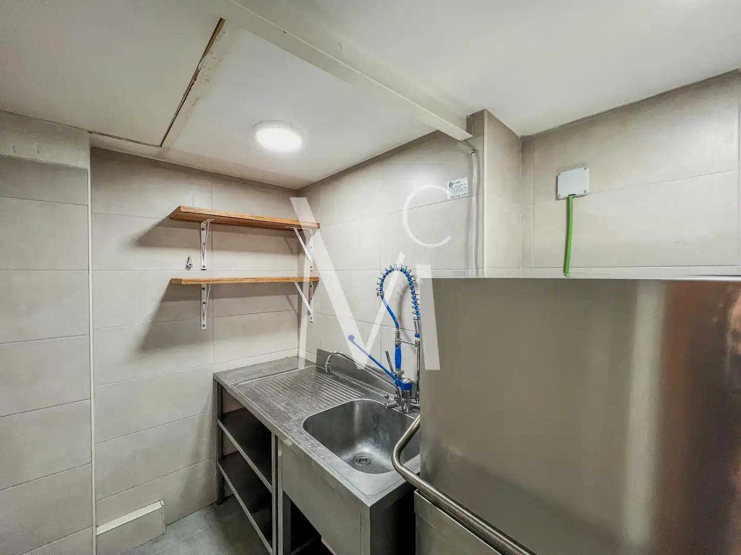 Cocina de Local de alquiler en Valencia