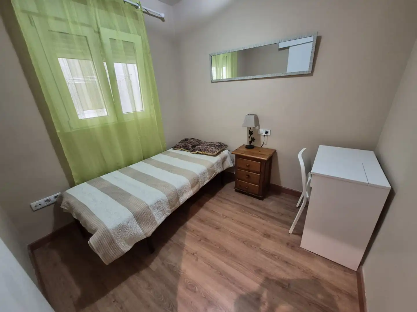 Bedroom of Flat for rent in Castellón de la Plana / Castelló de la Plana  with Balcony