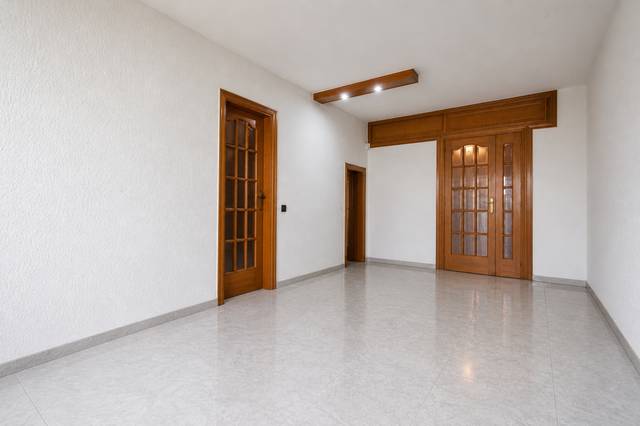 Piso en Venta en Canyelles
