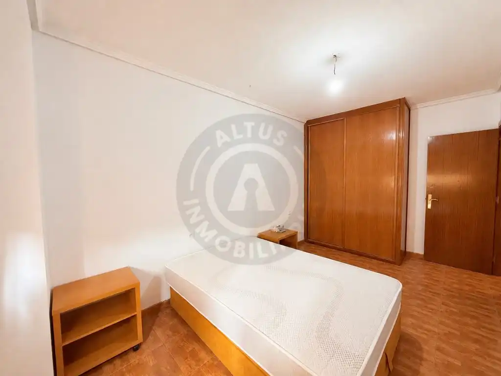 Bedroom of Flat for sale in Cáceres  with Air Conditioner, Terrace and Furnished