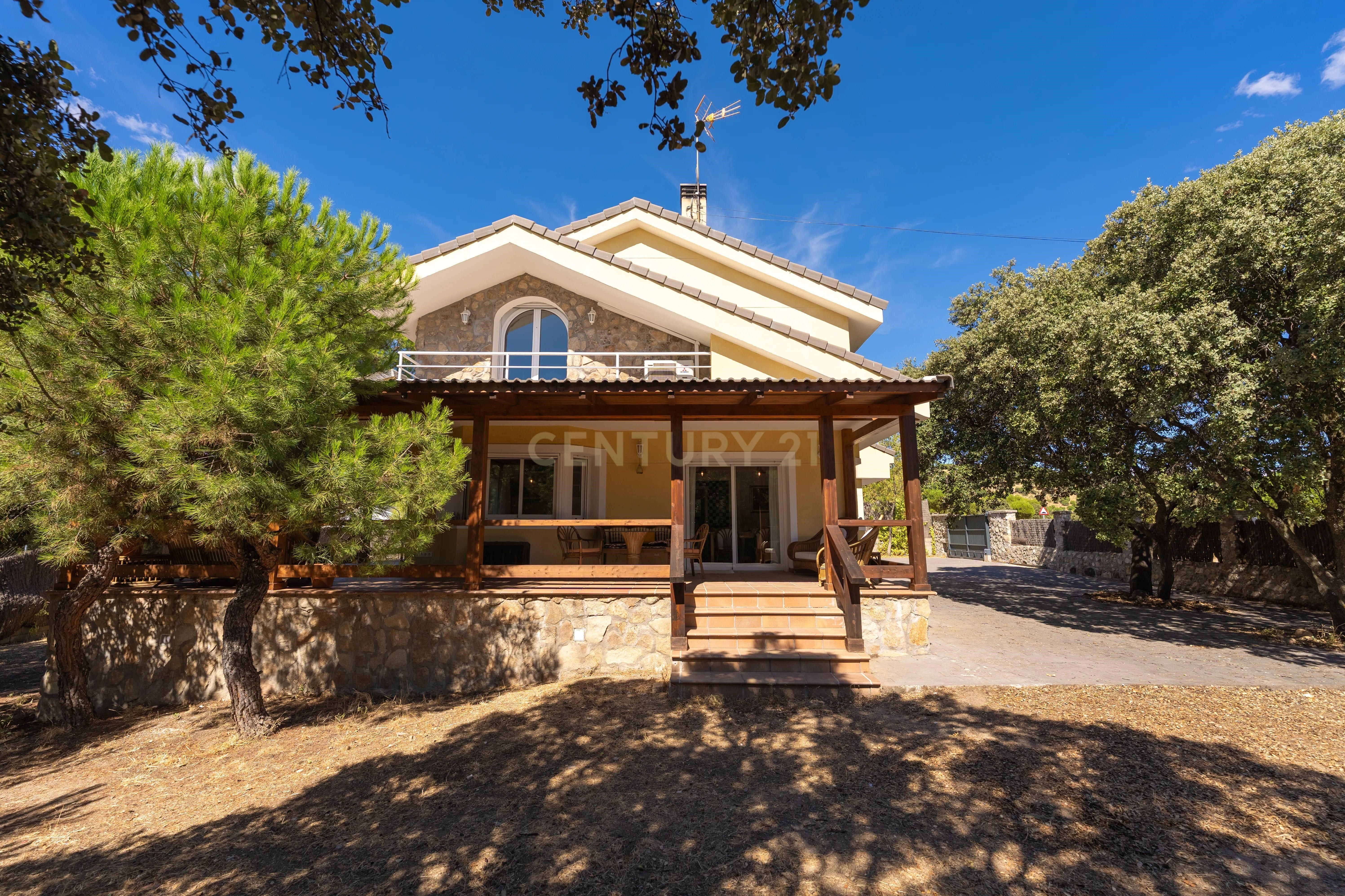 Außenansicht von Haus oder Chalet zum verkauf in Villanueva del Pardillo mit Klimaanlage, Terrasse und Schwimmbad