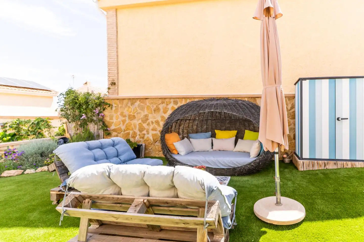 Terrasse von Haus oder Chalet zum Verkauf in Santa Pola mit Klimaanlage, Privatgarten und Terrasse