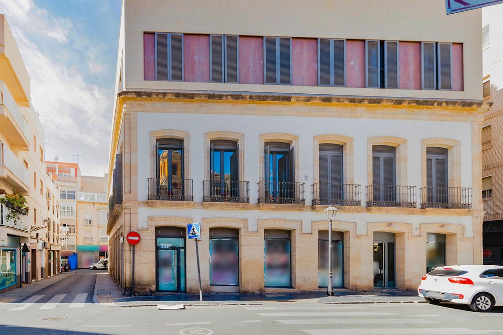 Flat for sale in Plaza de San Pedro, Centro