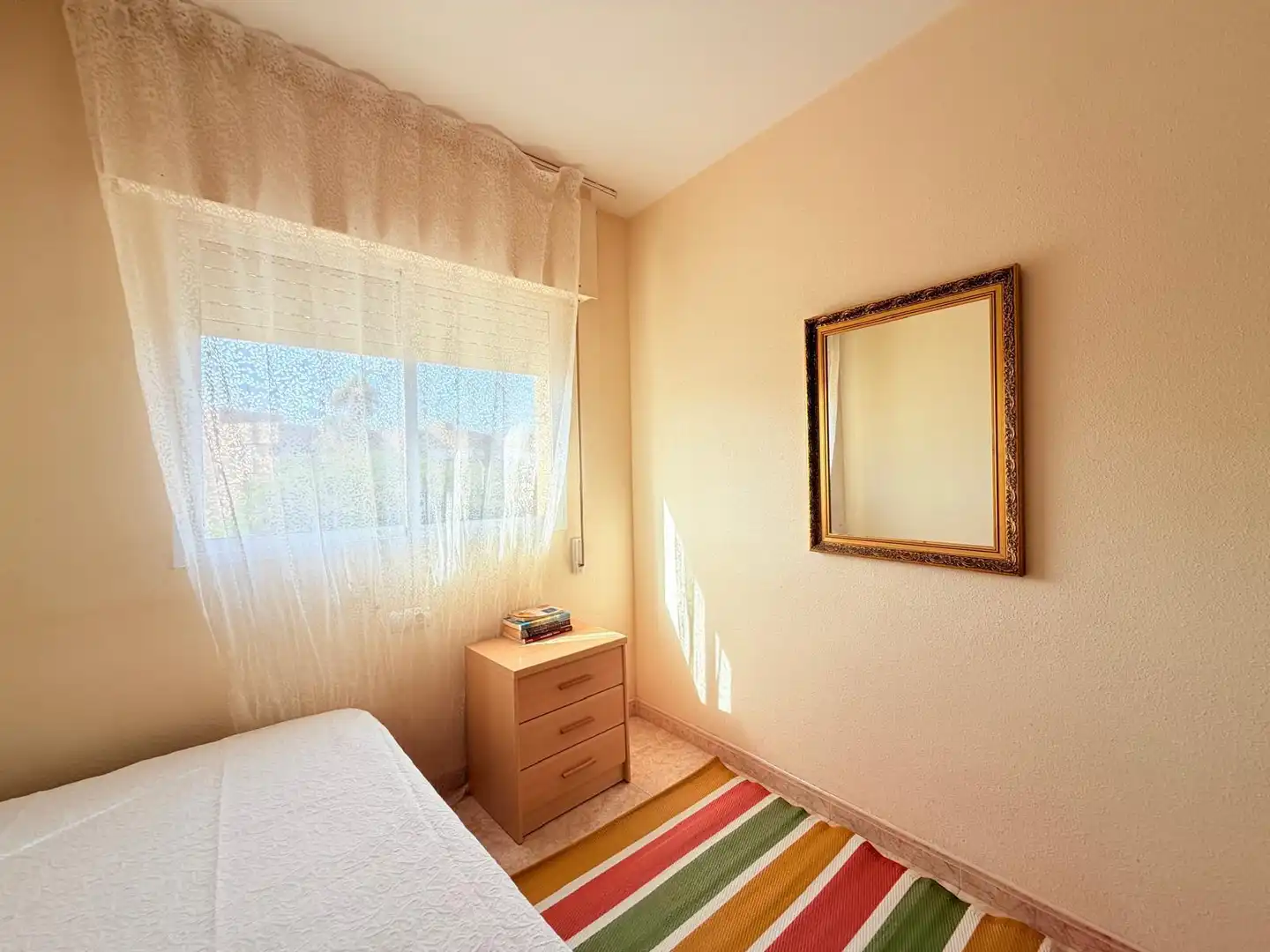 Flat with terrace to rent in Calle Milán, imagen 8