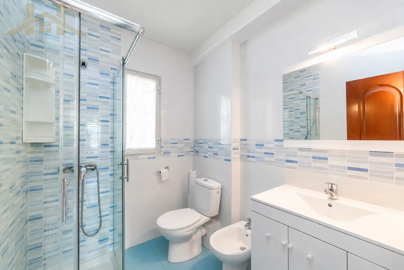 Baño de Piso en venta en Pinto con Aire acondicionado, Calefacción y Terraza