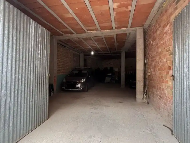 Parking de Local en venta en Algarinejo
