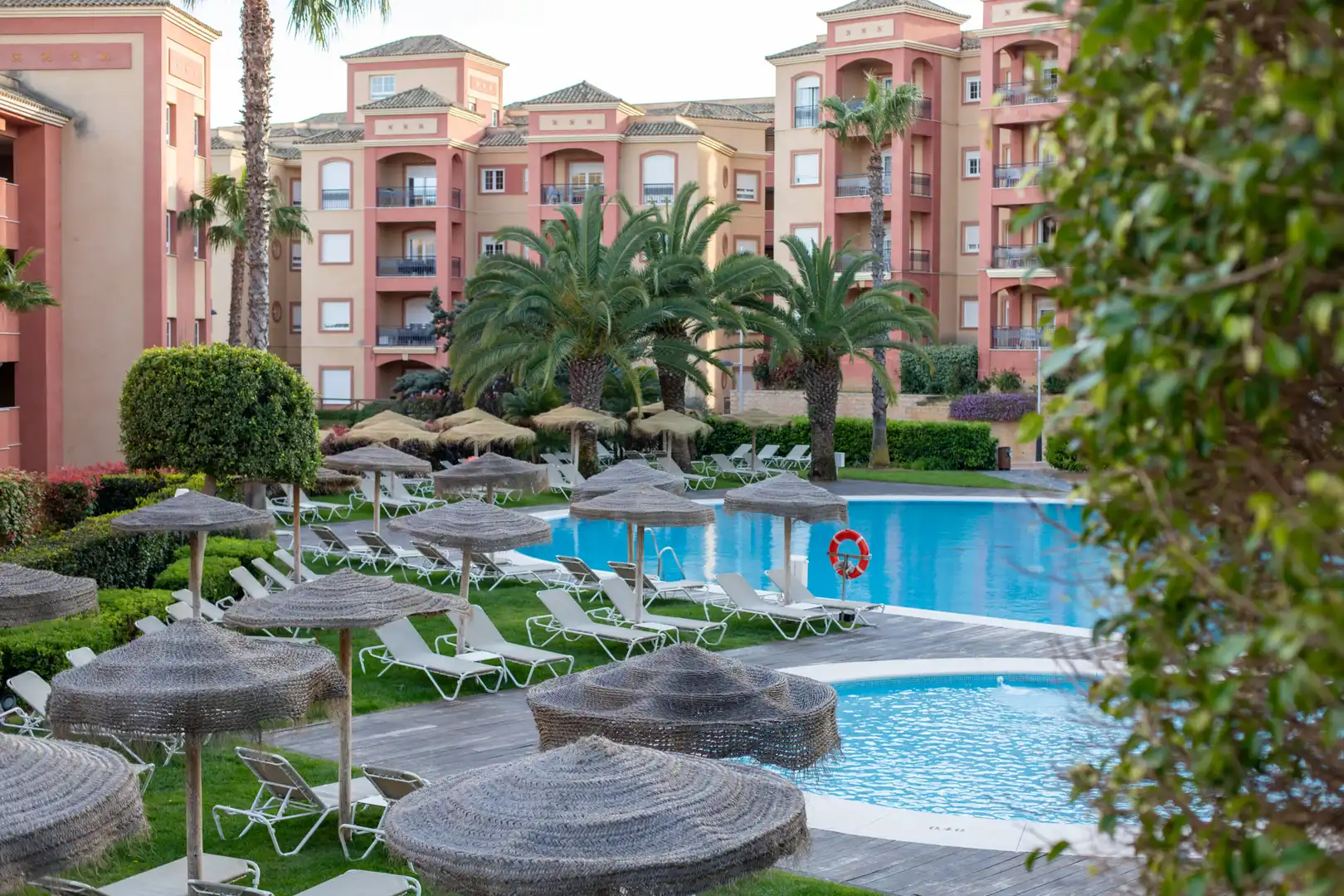 Piscina de Apartamento en venta en Islantilla con Aire acondicionado, Calefacción y Terraza