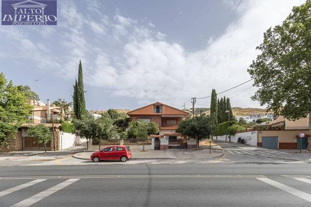 Casa-chalet en Venta en Lancha del Genil