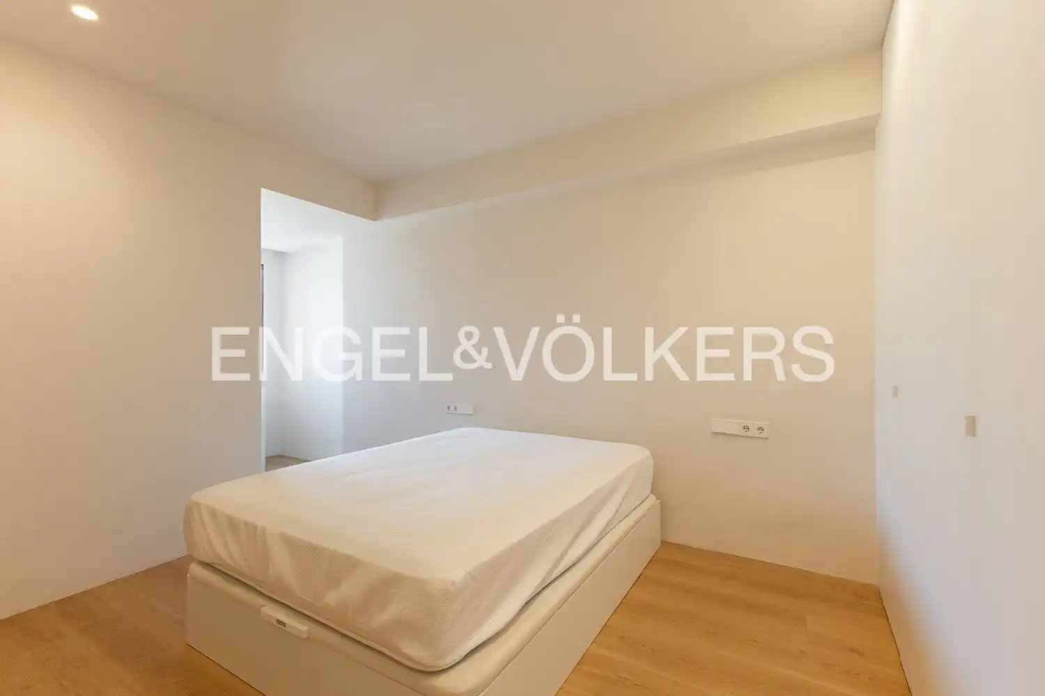 Bedroom of Flat for rent in Dénia  with Air Conditioner, Heating and Parquet flooring