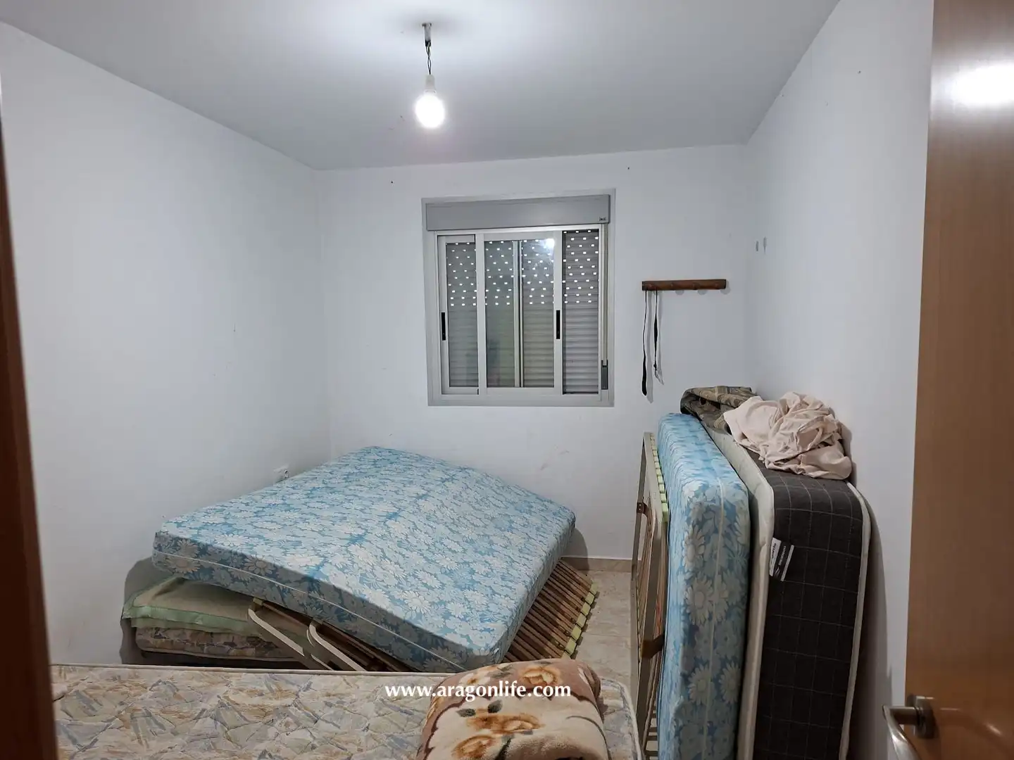 Habitación de Finca rústica en venta en Chiprana con Jardín privado, Amueblado y Horno