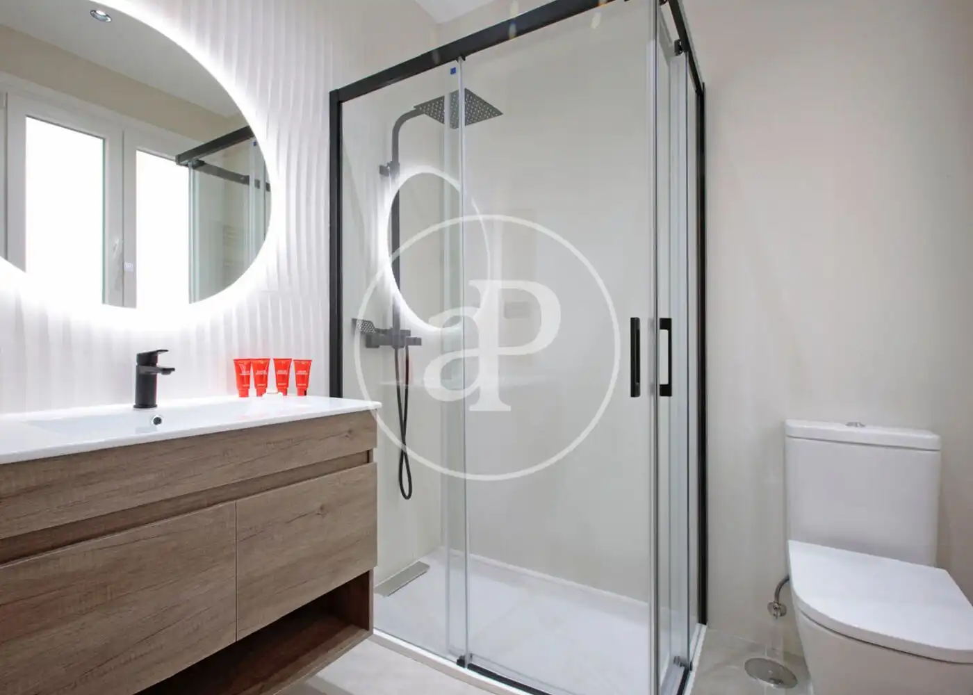 Baño de Piso en venta en Madrid con Aire acondicionado y Calefacción