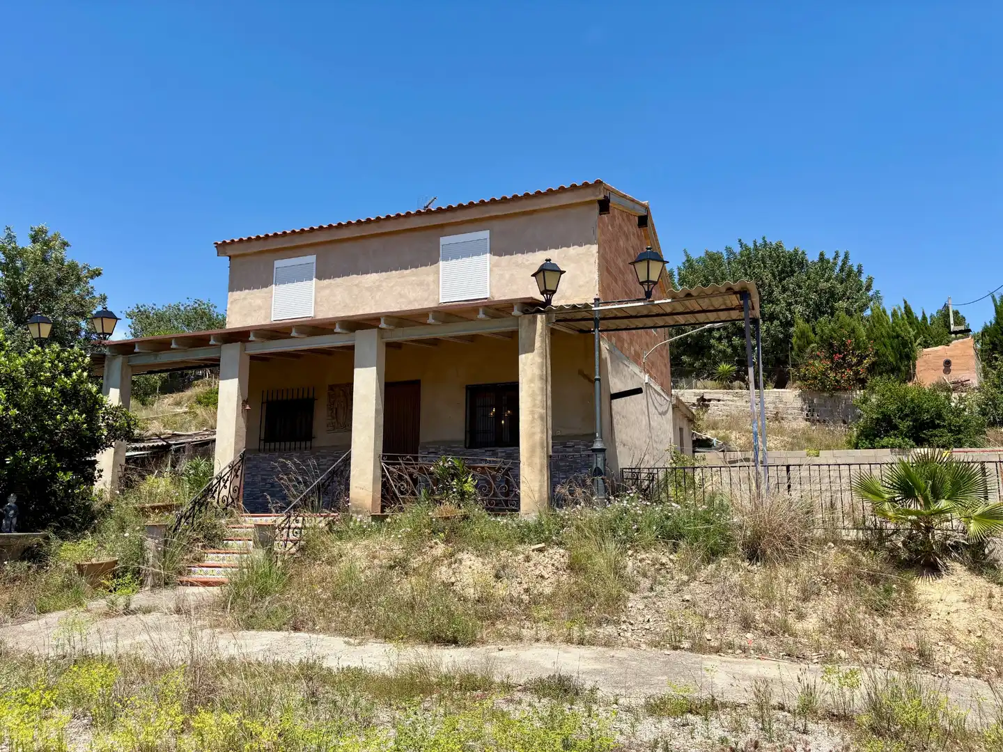Vista exterior de Casa o xalet en venda en Benaguasil amb Jardí privat, Terrassa i Traster
