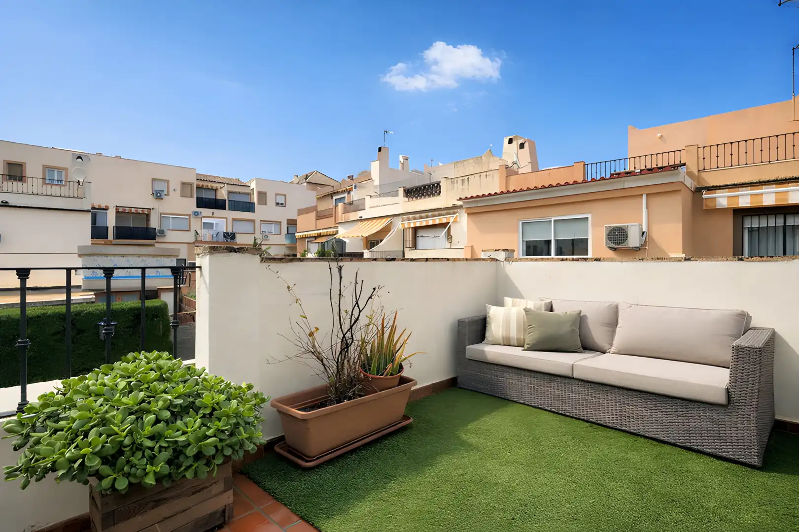 Terrassa de Casa adosada en venda en Estepona amb Aire condicionat, Jardí privat i Terrassa