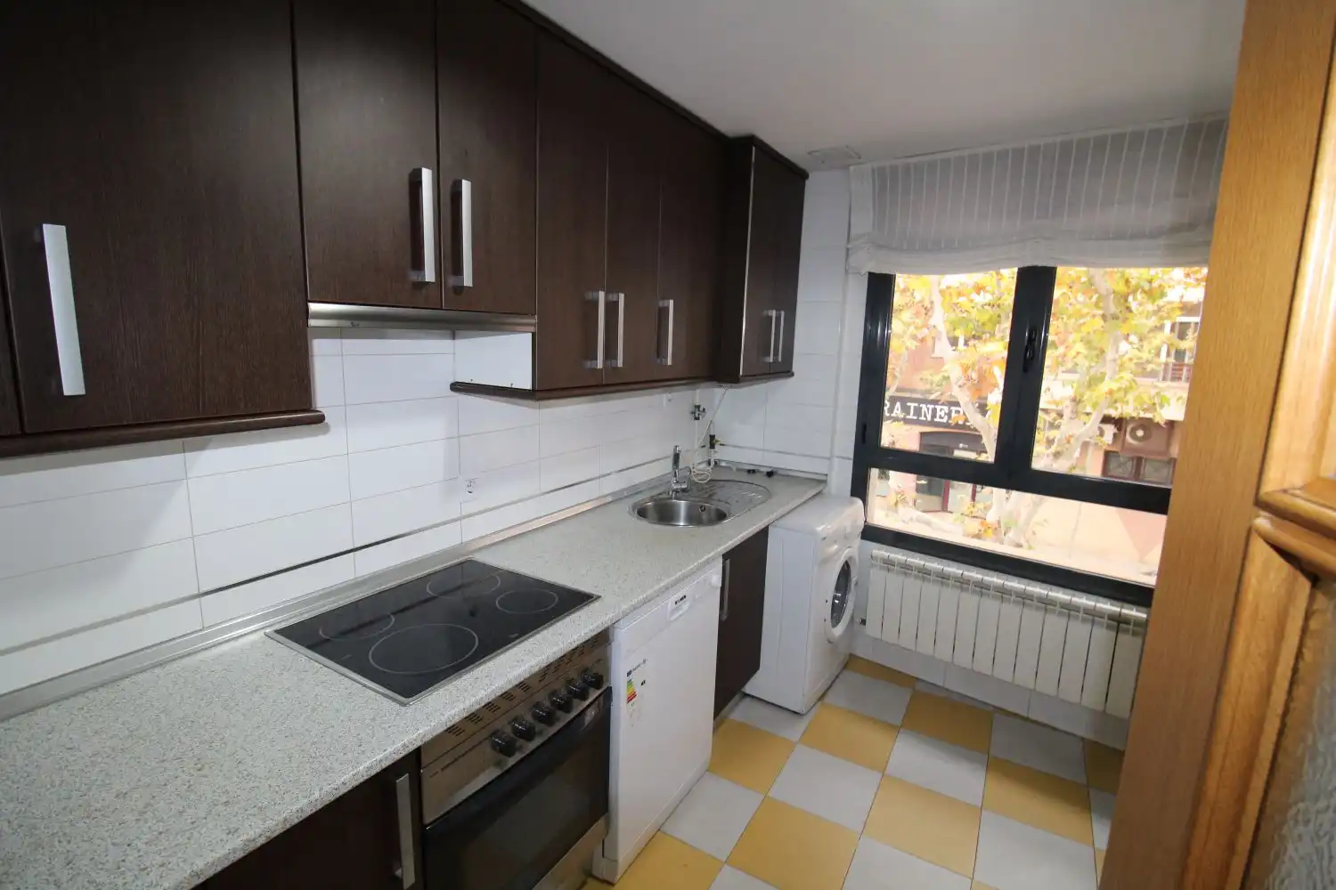 Cuina de Dúplex de lloguer en Ciudad Real amb Terrassa, Traster i Moblat