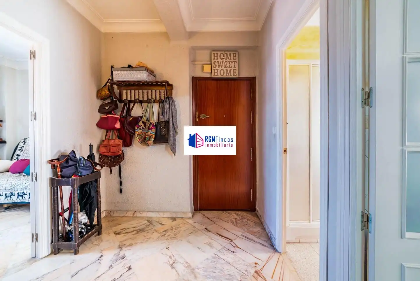 Flat for sale in Sevilla  with Air Conditioner and Storage room