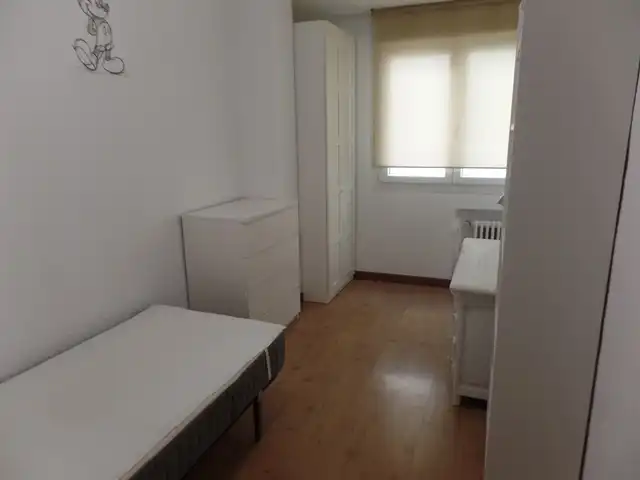 Schlafzimmer von Wohnung zur Miete in Madrid mit Heizung, Terrasse und Möbliert