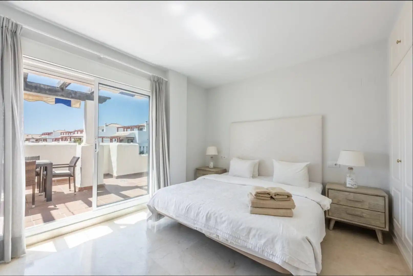Schlafzimmer von Maisonette zum Verkauf in Marbella mit Terrasse, Möbliert und Gemeinschaftspool