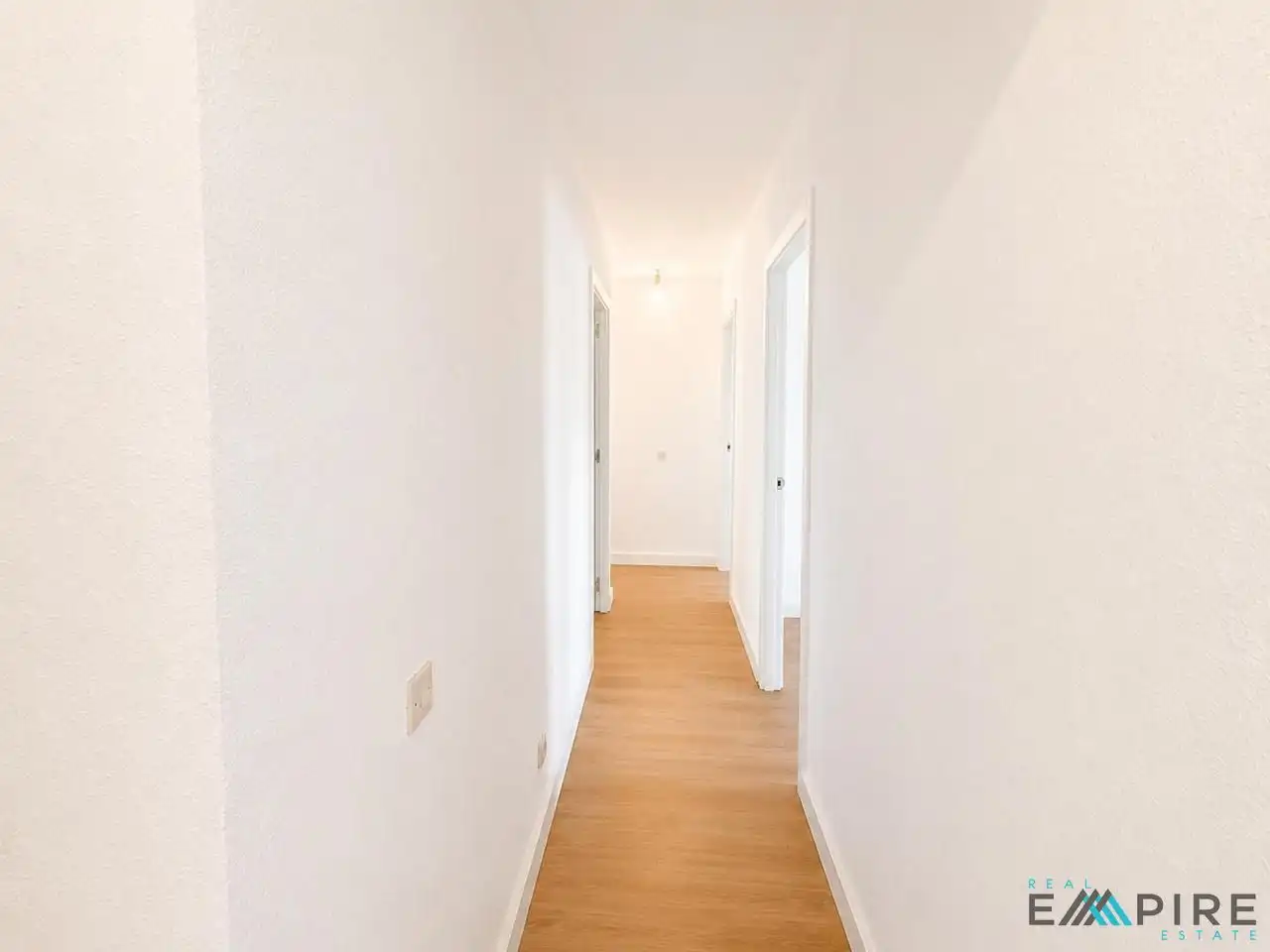 Flat for sale in Parla  with Air Conditioner and Terrace
