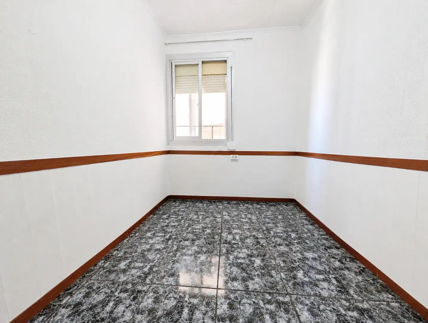 Bedroom of Flat for sale in Cornellà de Llobregat  with Furnished and Alarm