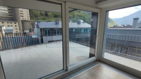 Ático de lujo en venta en Vivand, EscaldesEngordany ! Ubicación excepcional, amplitud, luminosidad, vistas y buenas cualidades.