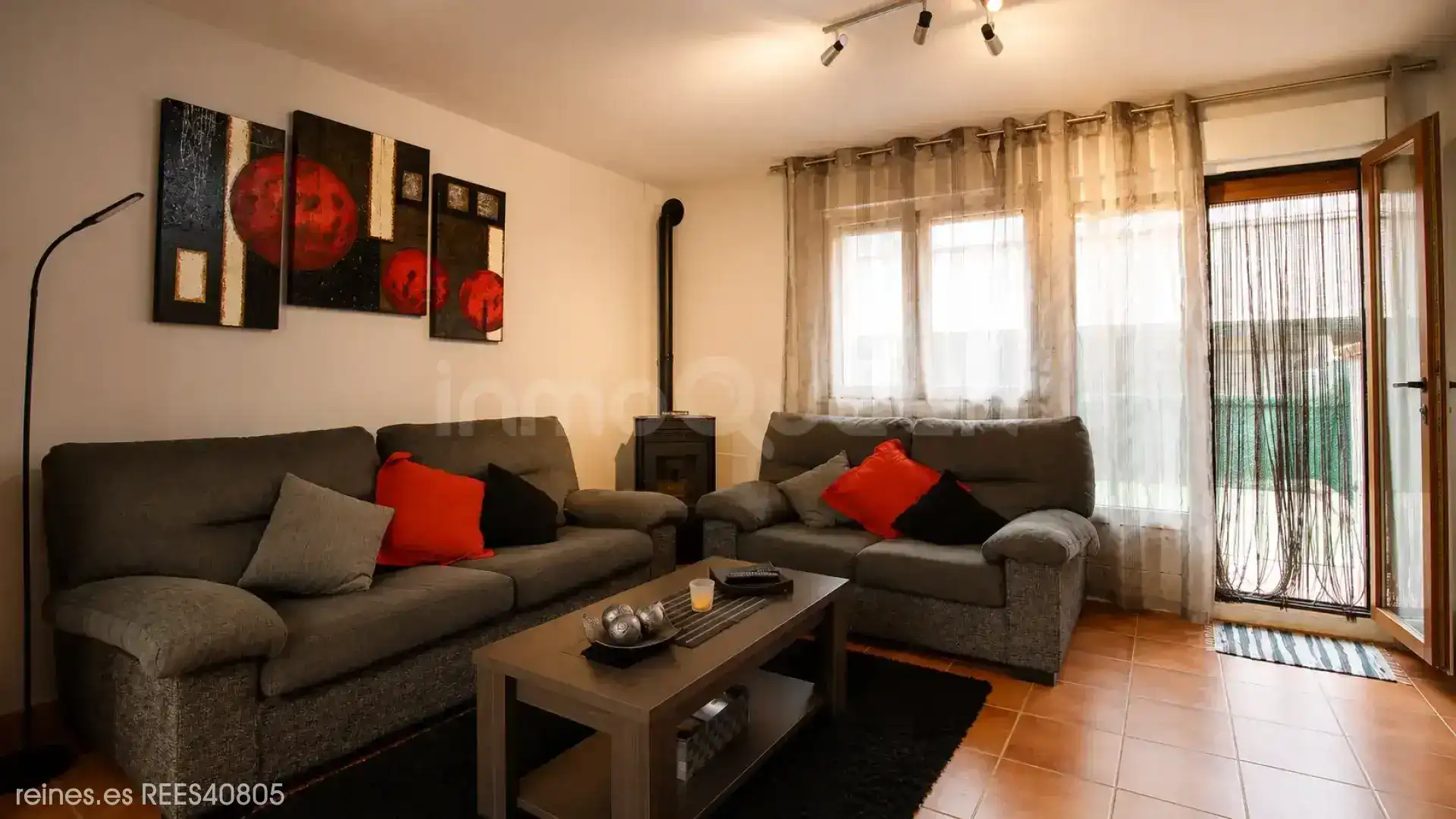 Living room of Detached homes for sale in Val de San Vicente   with Private garden, Terrace and Furnished