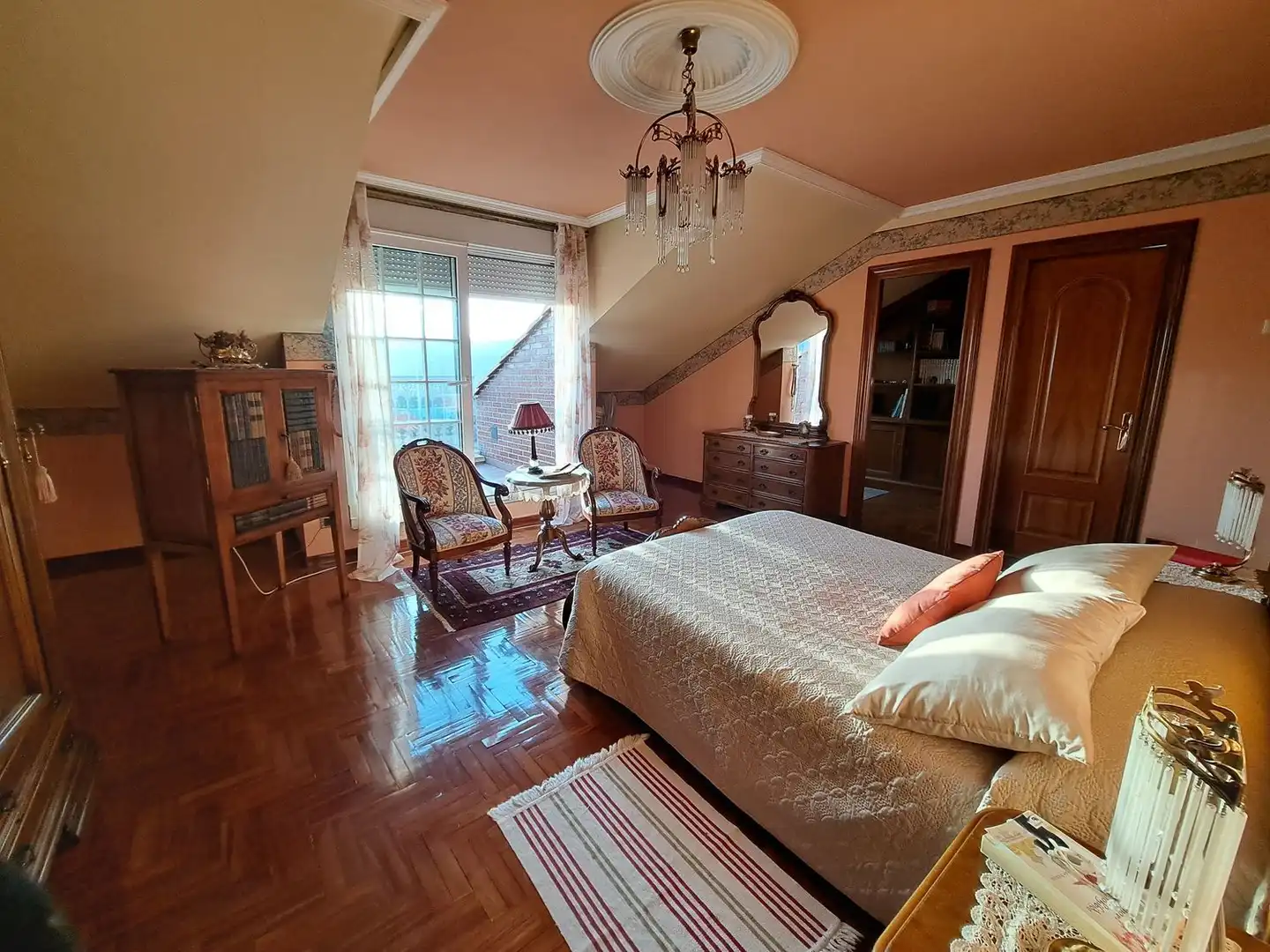 Houses for sale in N/A, La Felguera