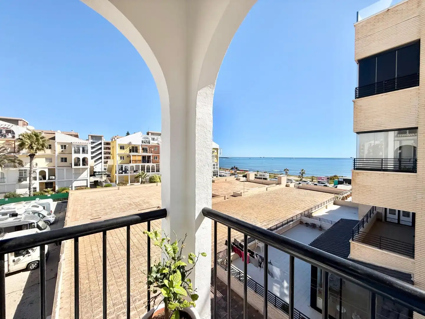 Balcony of Flat for rent in Torrevieja  with Air Conditioner, Heating and Furnished