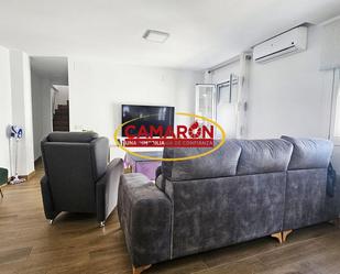 Sala d'estar de Pis en venda en La Puebla del Río amb Aire condicionat i Terrassa