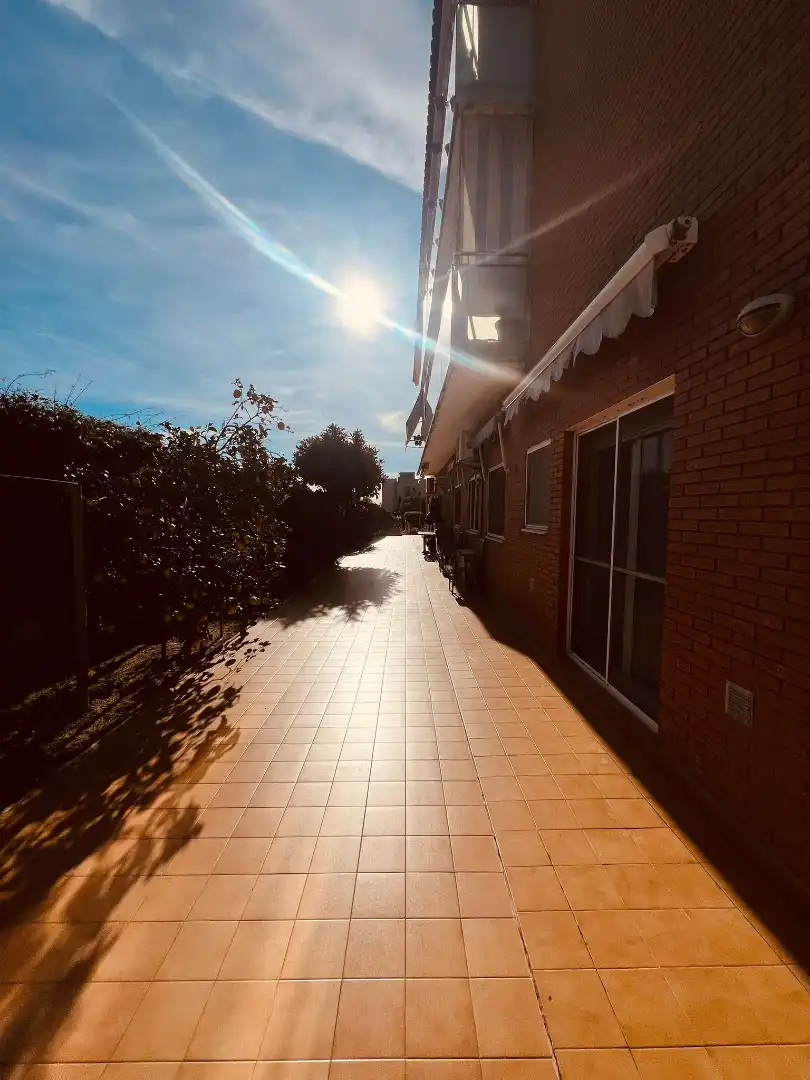 Vista exterior de Planta baja en venta en Pineda de Mar con Aire acondicionado, Calefacción y Jardín privado