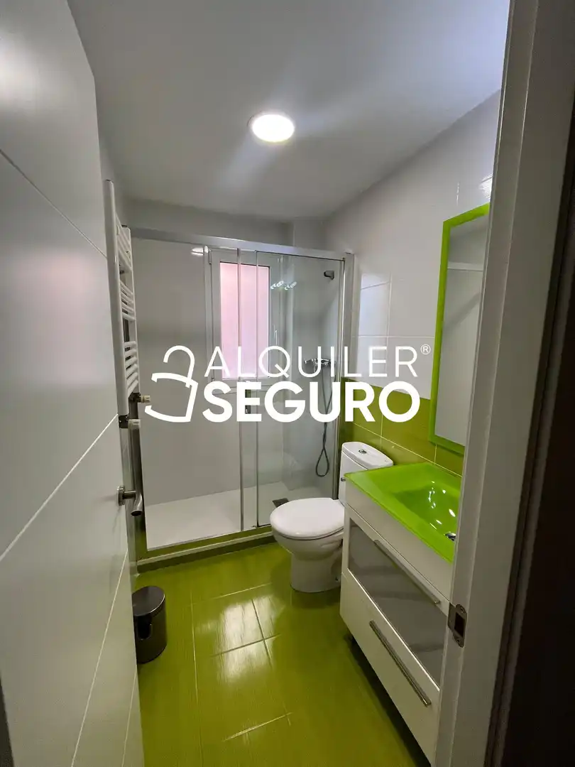 Bathroom of Flat for rent in Torrejón de Ardoz  with Air Conditioner, Heating and Terrace