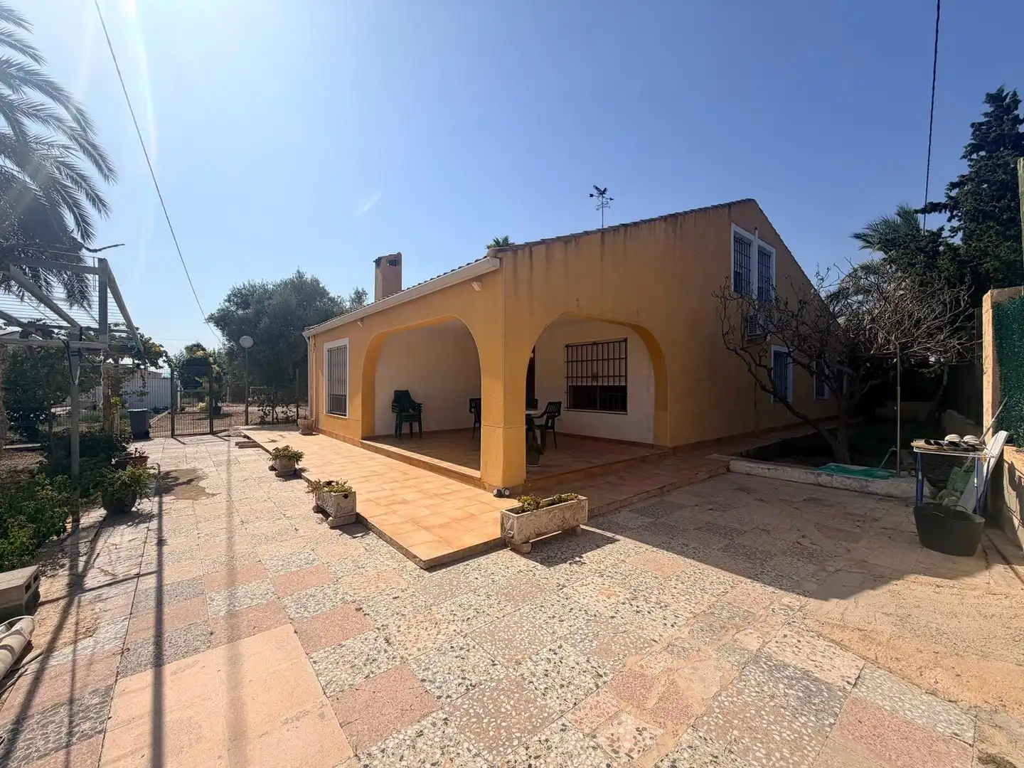 Vista exterior de Casa o chalet de alquiler en Elche / Elx con Aire acondicionado, Calefacción y Jardín privado