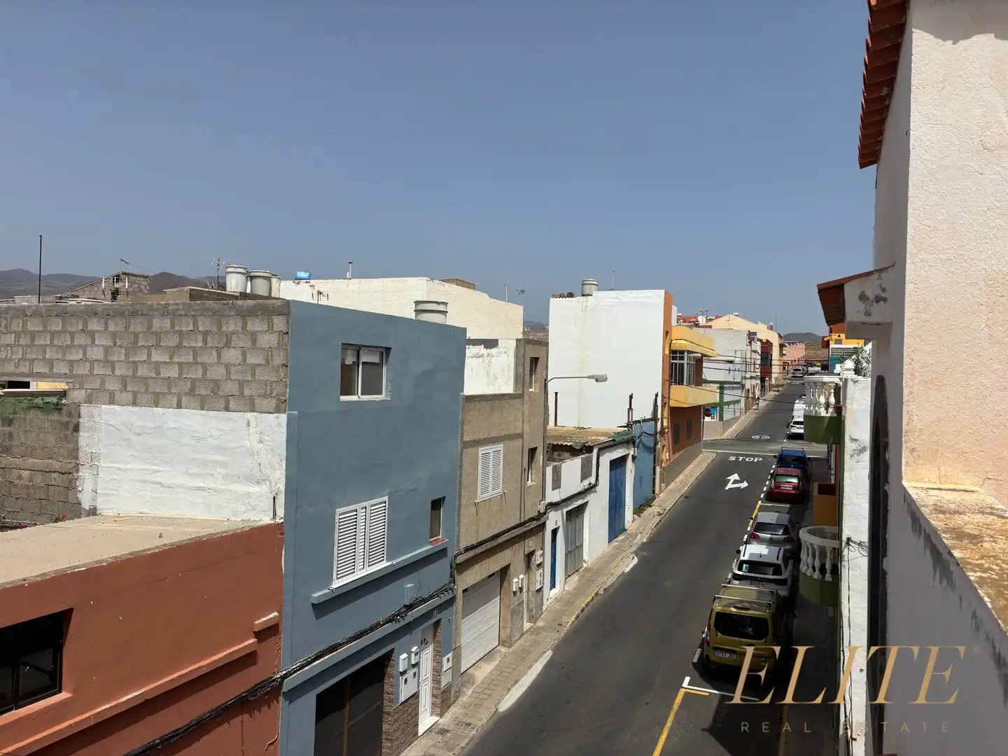 Vista exterior de Casa adosada en venda en Telde