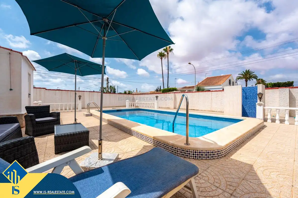 Villa mit Pool zum Verkauf in Zona Carrefour - Urbanizaciones, imagen 29