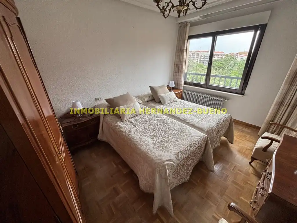 Bedroom of Flat for sale in Salamanca  with Heating and Balcony