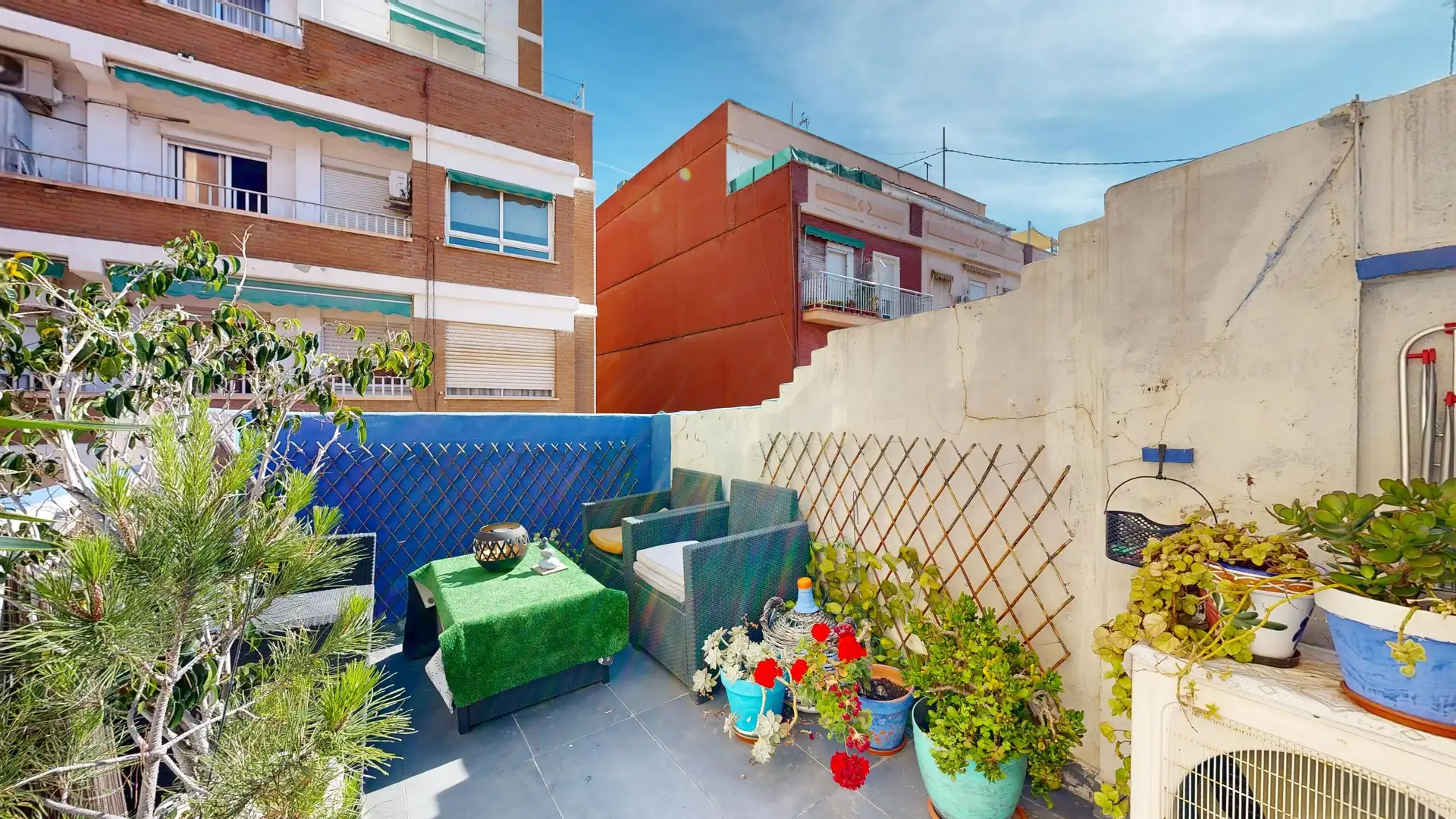 Terrassa de Casa o xalet en venda en Valencia amb Terrassa, Traster i Balcó