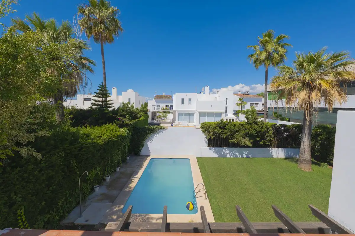 Casa a schiera in vendita a Nueva Andalucía, imagen 3