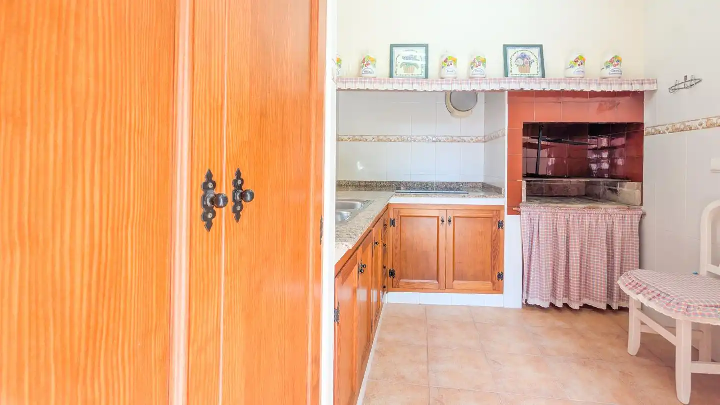 Cuina de Casa o xalet en venda en Elche / Elx amb Aire condicionat, Jardí privat i Terrassa