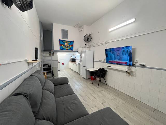 Local comercial en Venta en Carrer del Rei Alfons XII en Avenida de Abril - 9 de Octubre