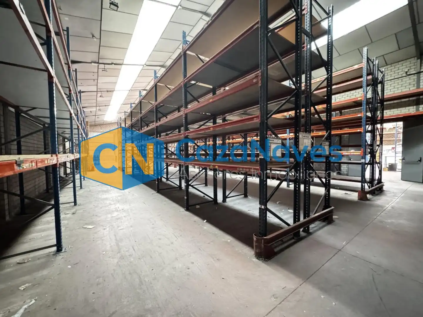 Nau industrial de lloguer a Montserrat - Parque Empresarial