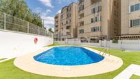 Swimming pool of Flat for sale in Reus  with Air Conditioner and Balcony