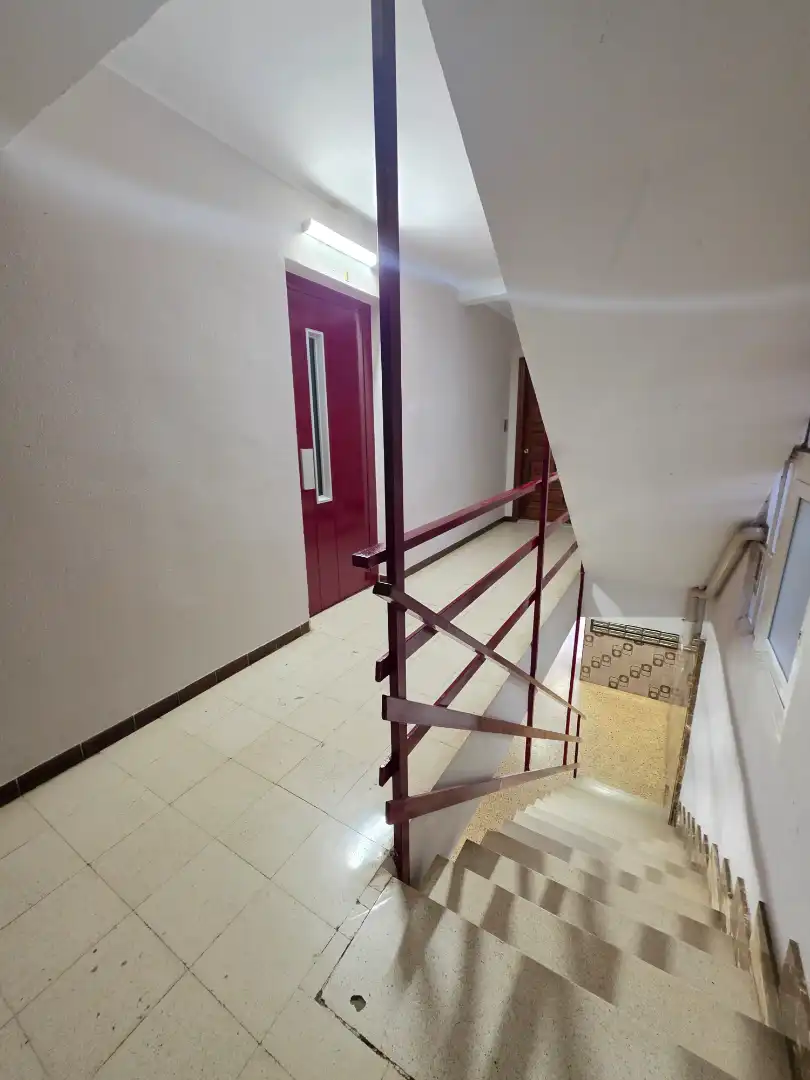 Wohnung zum Verkauf in Tarragona mit Klimaanlage, Heizung und Terrasse