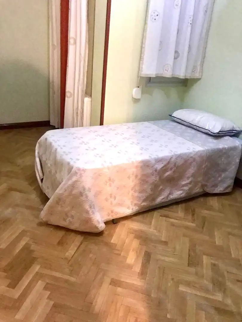 Habitación de Piso en venta en Guadalajara con Aire acondicionado, Calefacción y Lavadora