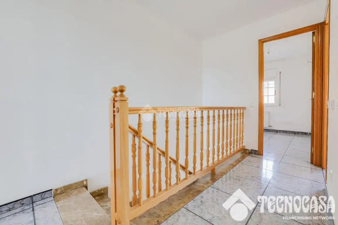Casa pareada con terraza en venta en Sant Vicenç Dels Horts, imagen 10