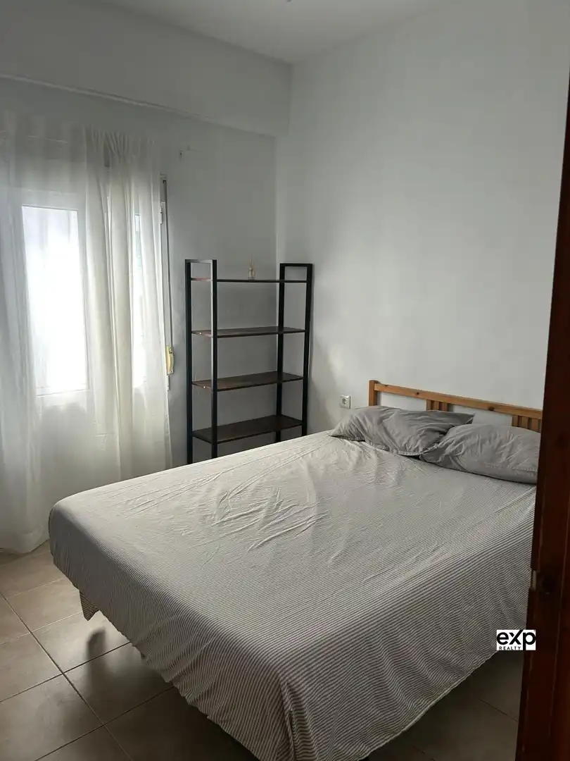 Habitación de Apartamento de alquiler en Xàtiva con Aire acondicionado y Amueblado